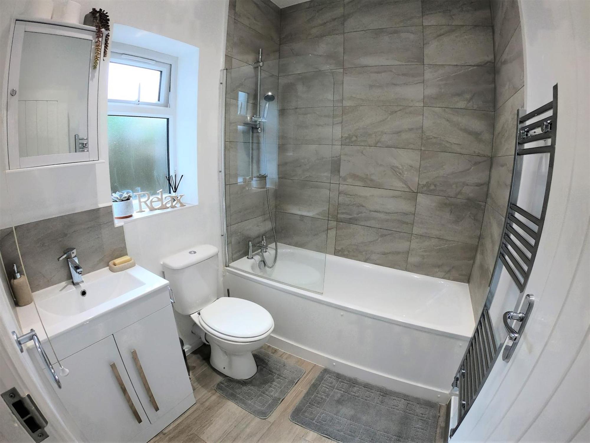 Ricky Road Guest House - Premium Watford  Room photo